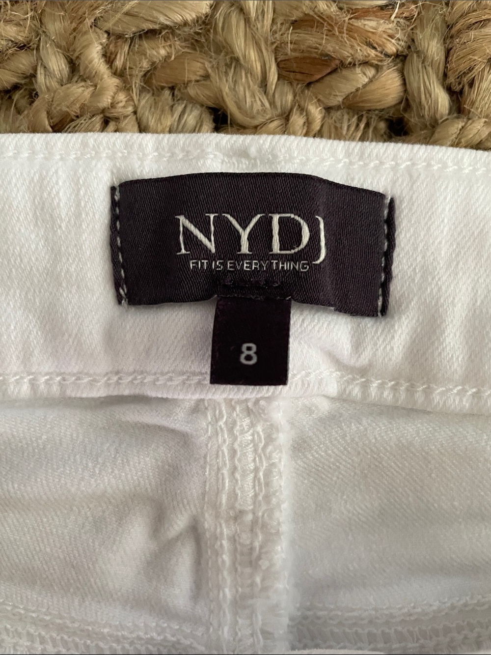 NYDJ Marilyn Straight Jeans Size 8 White Lift Tuck Stretch Denim - Picture 2 of 14